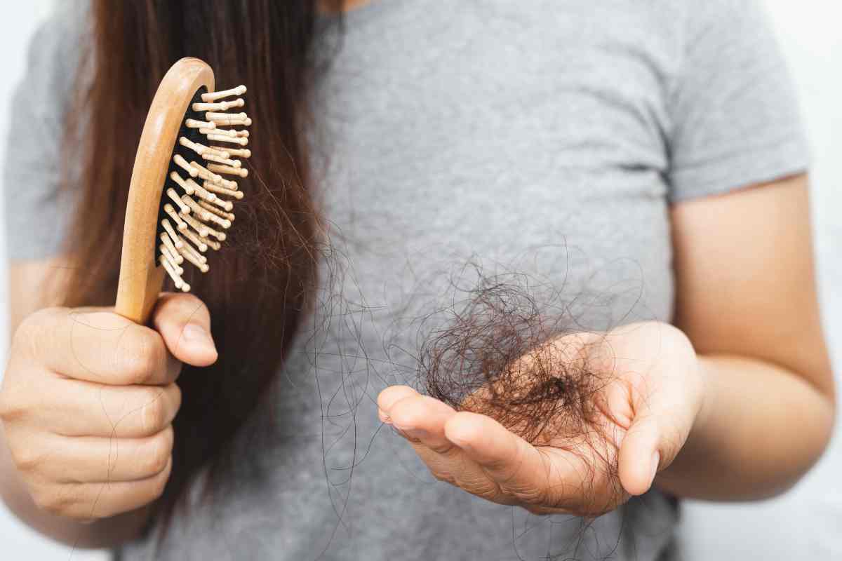 Capelli cadono autunno: motivo