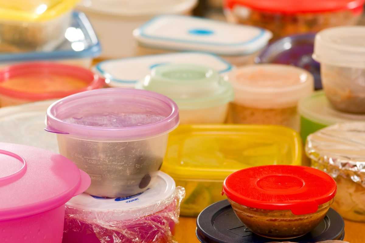 7 alimenti da non riporre mai nella plastica