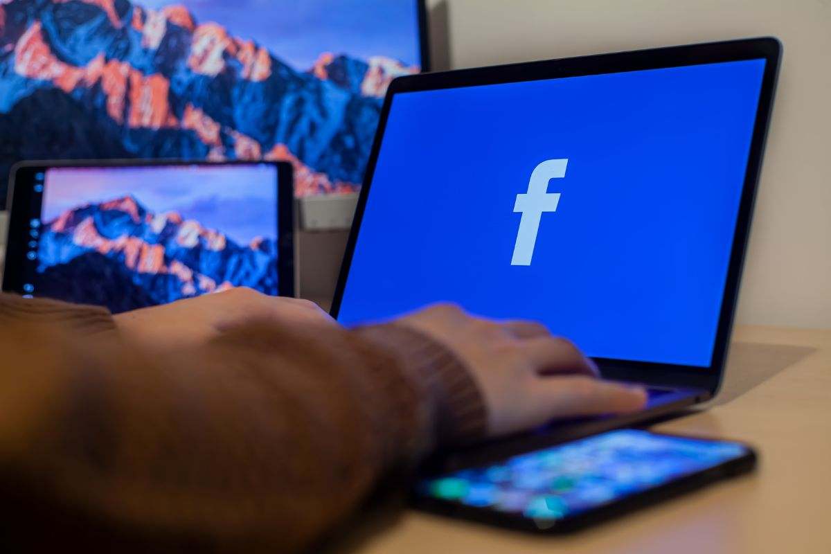 Facebook memorizza tutti i tuoi dati