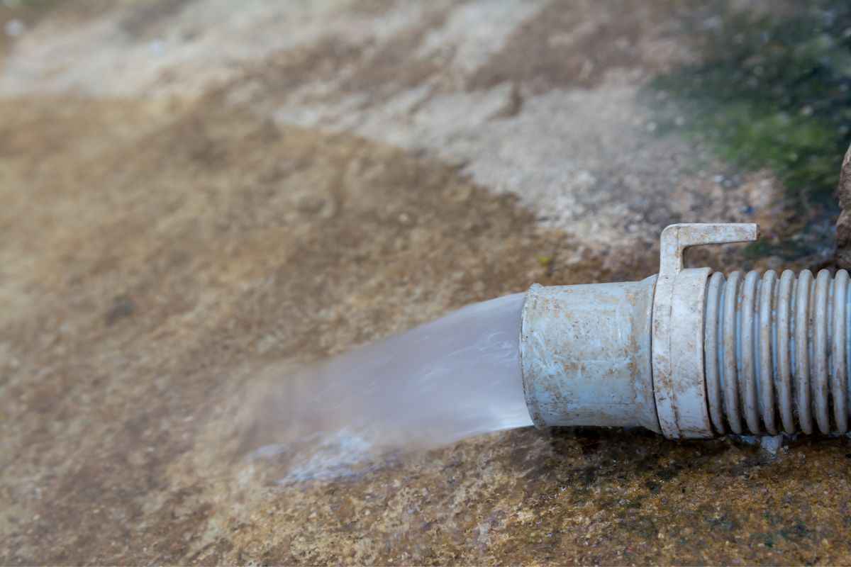 Dove si trovano il tubo di scarico e la pompa